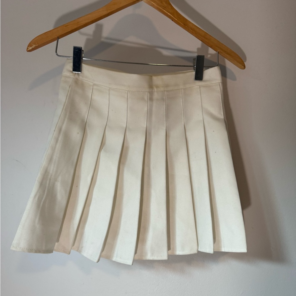 XS White Mini Skirt
